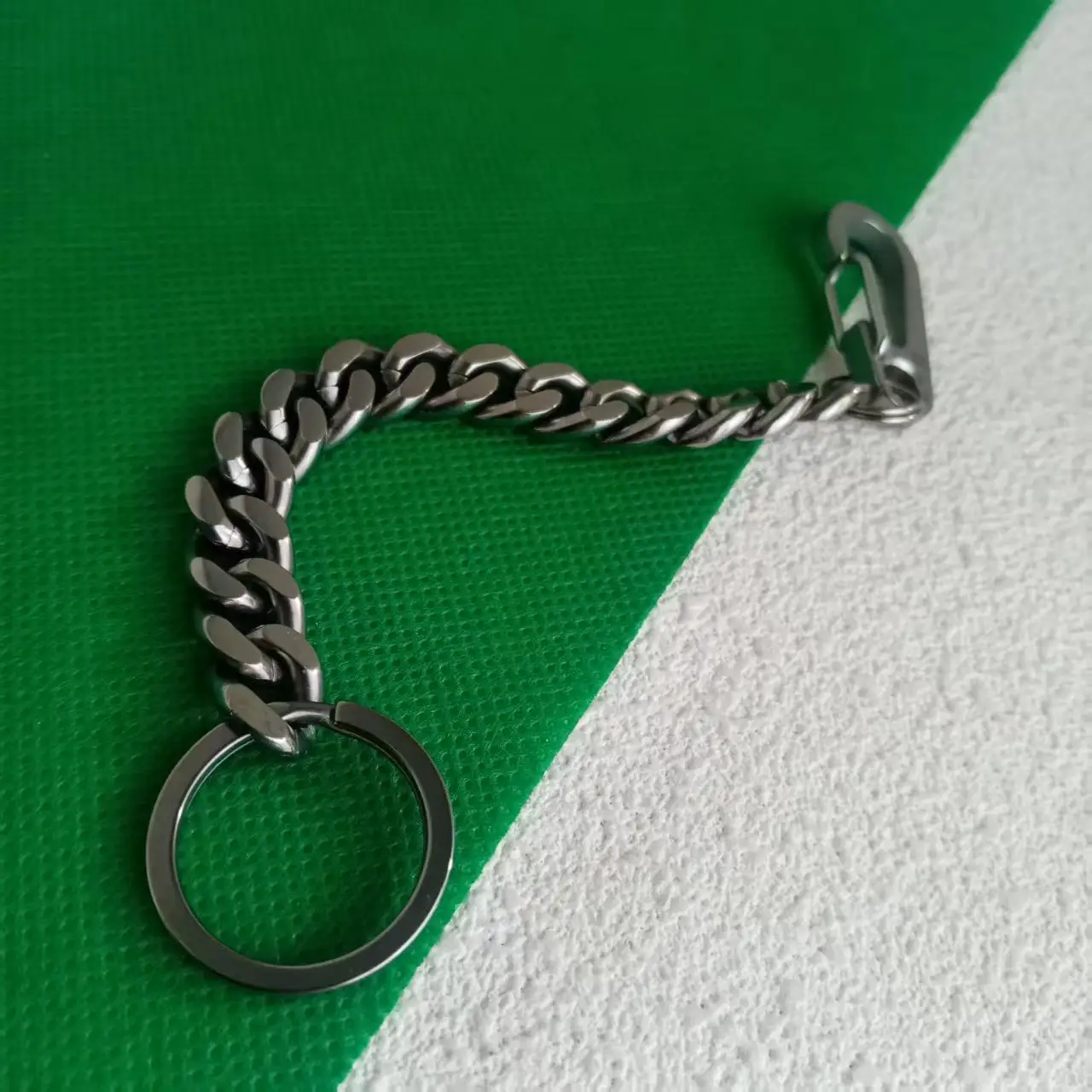 10.5mm Pure Titanium Motorcycle Anti-Theft Chain Keychain - Durable Heavy-Duty Security Accessory, Anti-Rust Hypoallergenic for