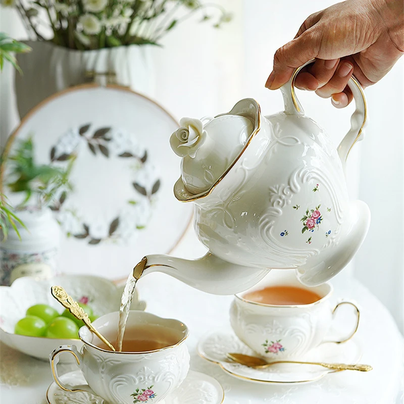 English Teapot Set European Vintage Flower Tea Cup Court Style Ceramics Coffee Cup Saucer Pot Home Exquisite Drinking Utensils