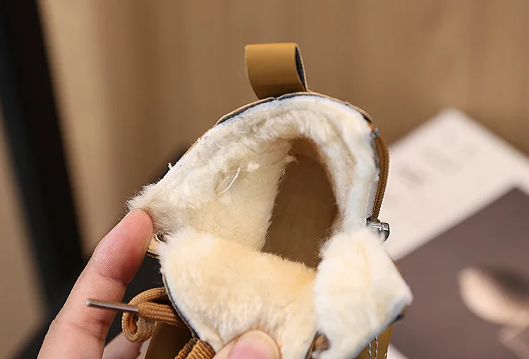 Schneestiefel für Jungen, Retro-Design, rutschfeste Schuhe für Kinder, seitlicher Reißverschluss, Winterstiefel mit Plüschfutter, rutschfeste Lederstiefel, Größe 21–30. – Detail 19
