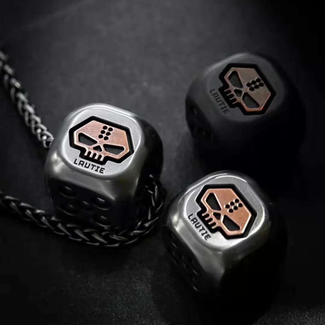 

LAUTIE металлические кости многогранник Lucky Black Tech кубики кулон EDC декомпрессионный декомпрессионный нож бусины