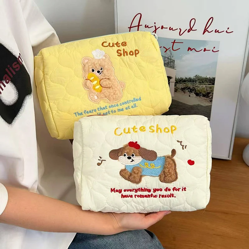 Large Capacity Makeup Bag Portable Cute Cartoon Dog Storage Bag Multi-functional Cosmetic Bag Travel Storage Pouch for Women