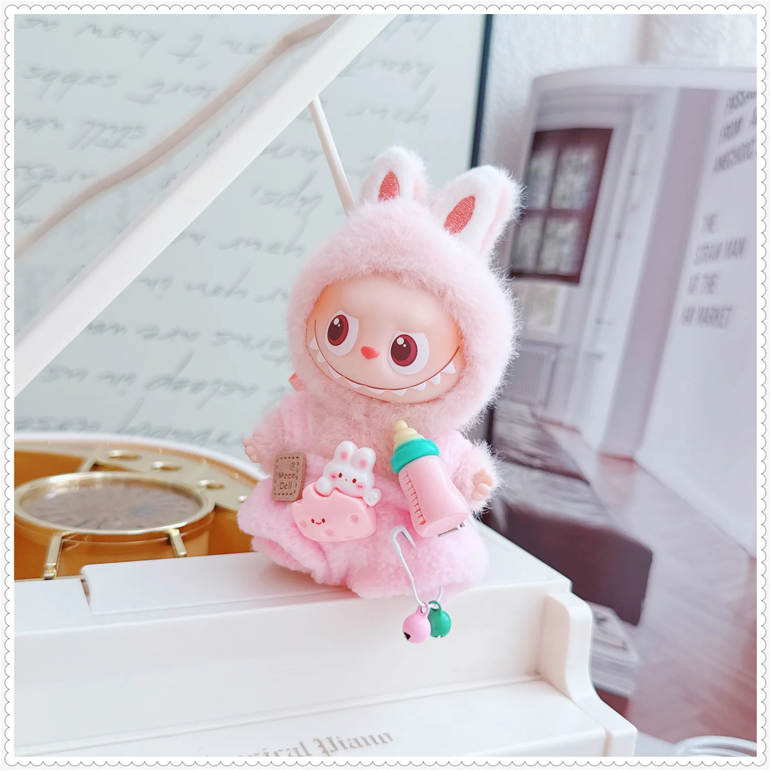 10 سنتيمتر Labubu 4.0 ملابس دمى 4th-Gen Labubu جرس وزجاجة الحليب الحمالة السراويل ل Labubu الصغيرة #5