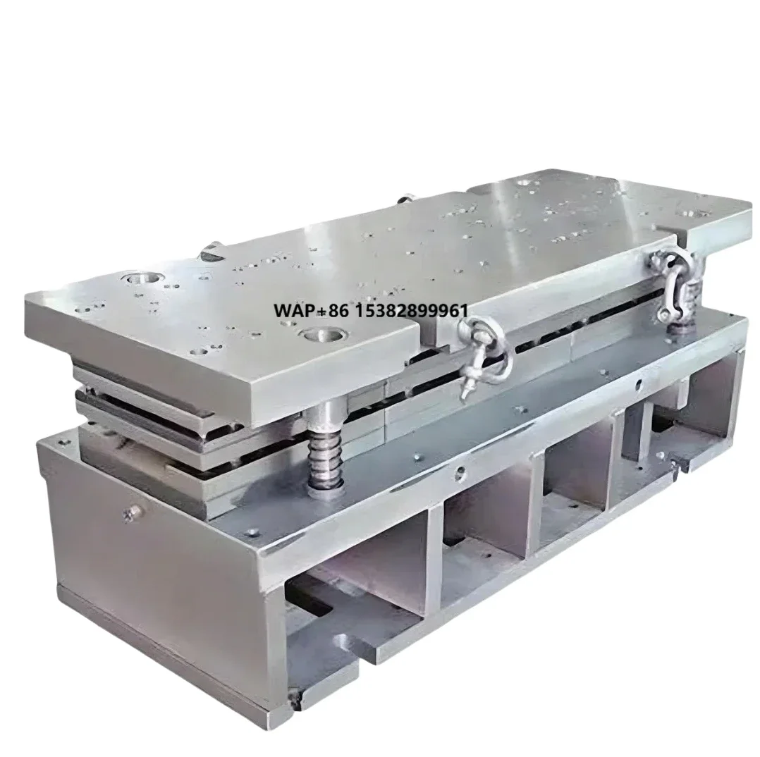 OEM Custom Progressive Stamping Mold Sheet Metal Punch for Car Side Door Lock Catch Nut Plate