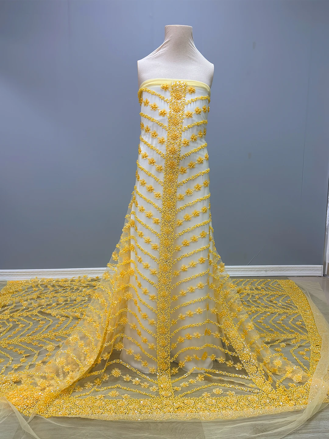 

Luxurious African Beaded Net Mesh Lace Fabric 2025 Beads Embroidery Sequins French Tulle Lace for Nigerian Wedding Party Dress