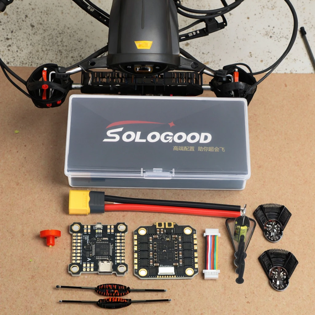 

SoloGood F405 55A Stack ICM42688P F405 Flight Controller BLHELI_S 55A 4in1 ESC 30.5X30.5mm 2-6S for FPV Freestyle Drones Parts