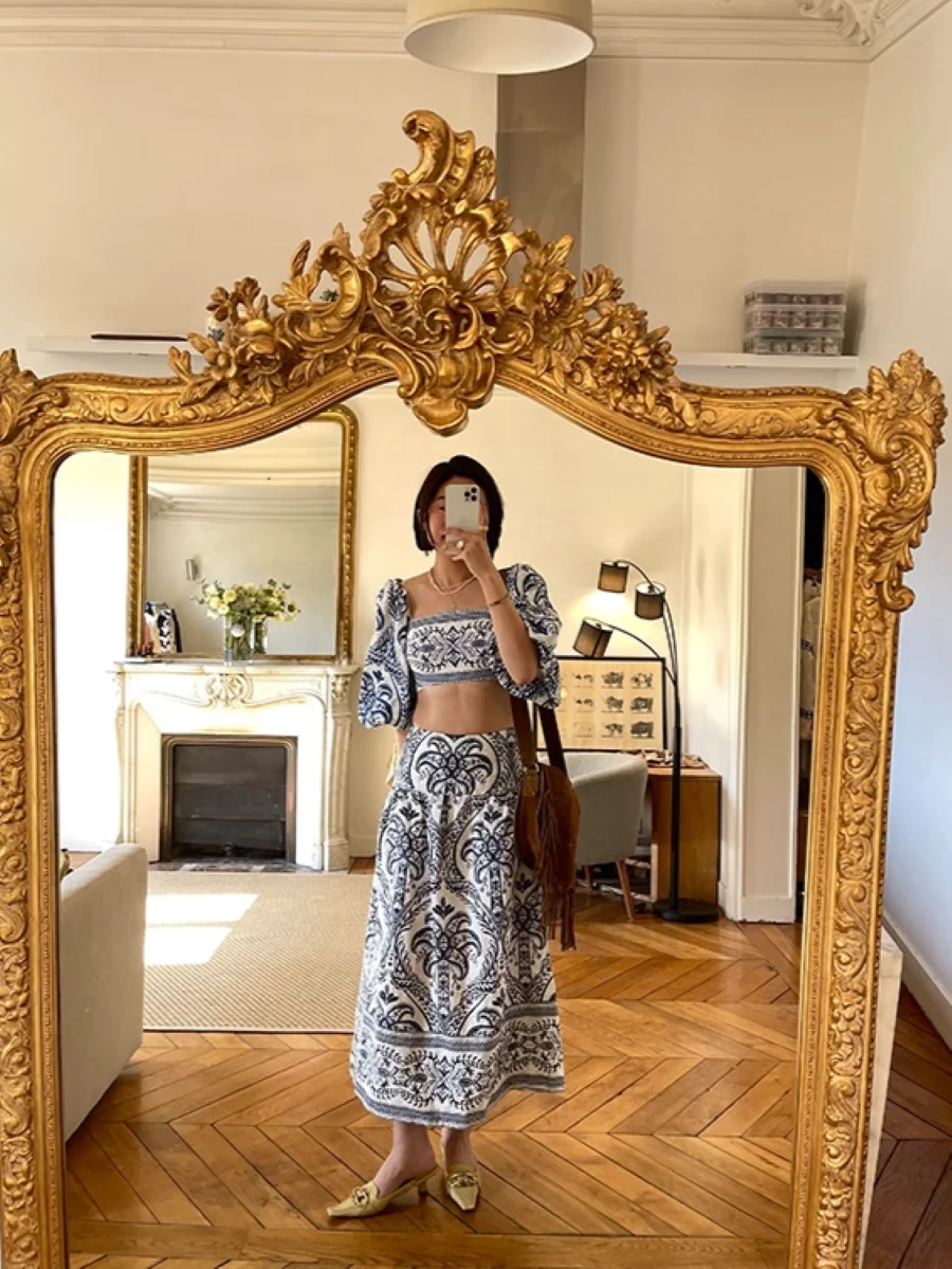 

2025 New Women Retro Print Set Square Collar Puff Sleeve Short Tops + High Waist A-Line Midi Skirt Holiday Linen Suits