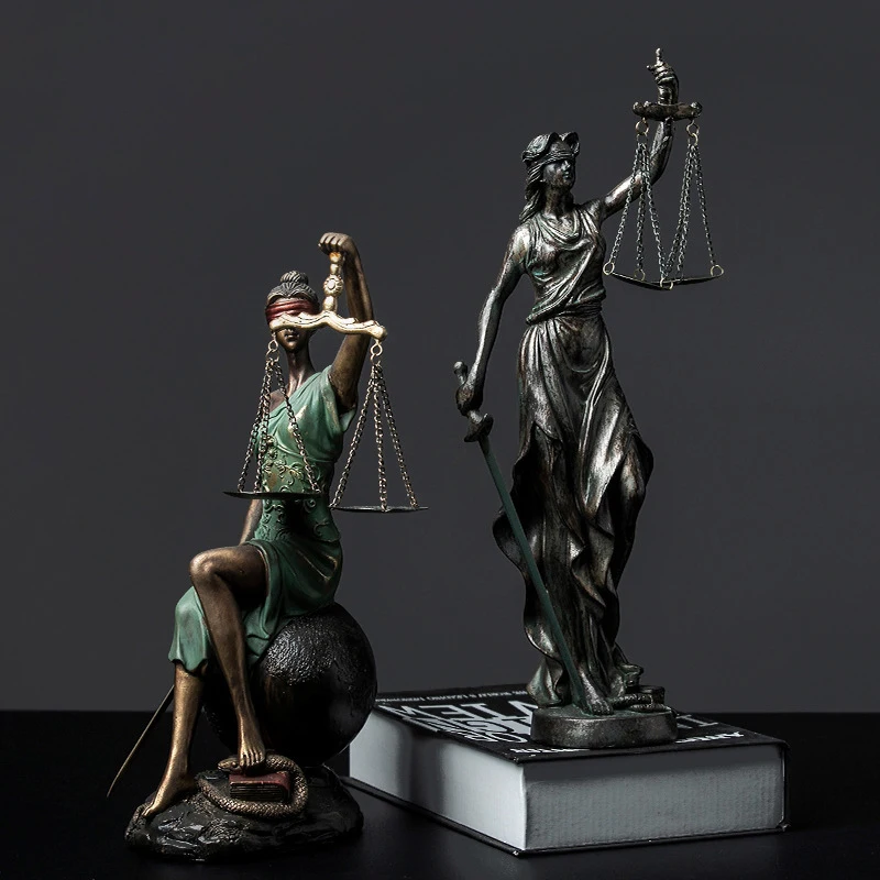Judicial Fairness and Justice Goddess Statue Desk Decoration Ornaments Justice Goddess Character Sculpture Room Aesthetic Decor