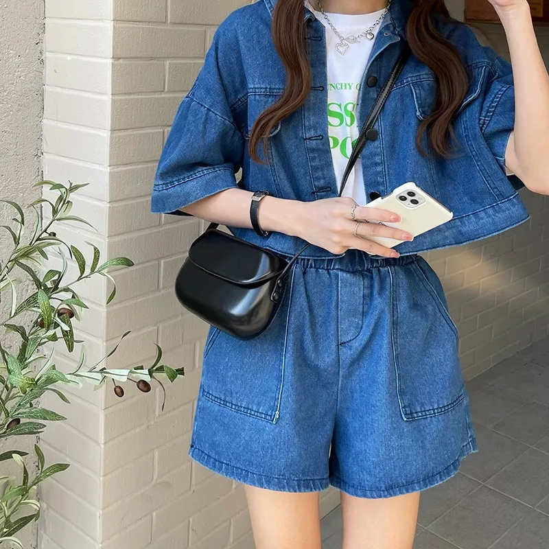 

Retro Korean Style INS Saddle Crossbody Bag for Women Compact Phone Holder Versatile Design Lightweight Fashion Shoulder Bag