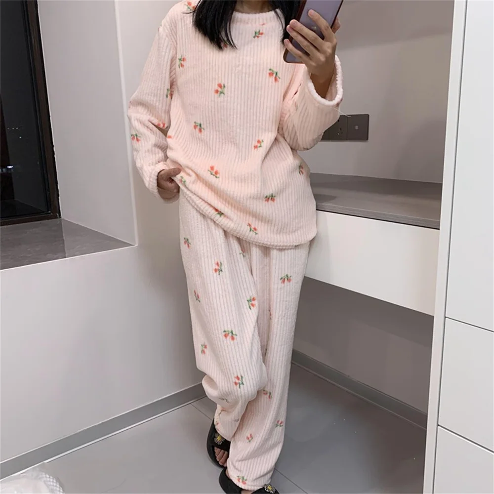 Winter Women\'s Pajamas Thicken Velvet Sleepwear Homewear Female Pyjamas Coral Velvet Leisure Pajamas Casual Lounge