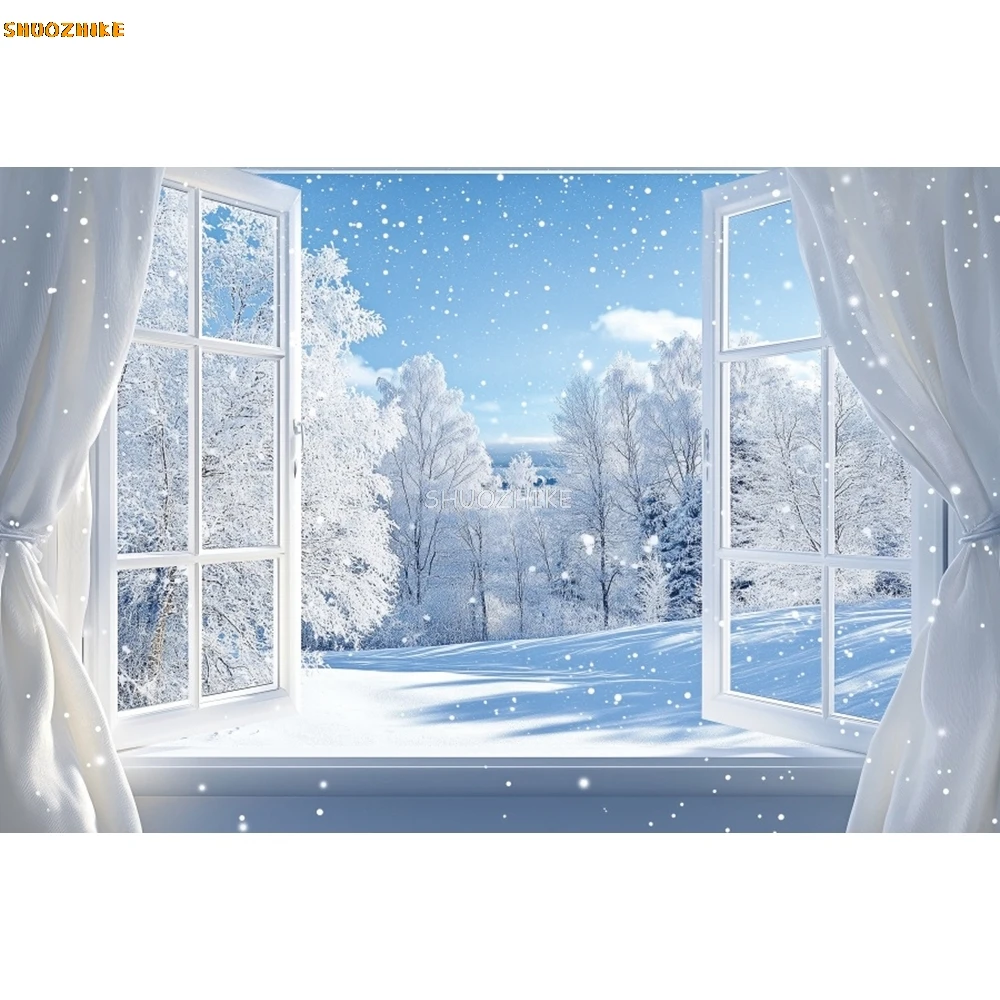 冬の窓の写真の背景、クリスマスの森、松の木、雪の風景、家の家族、赤ちゃんの肖像画の背景、写真スタジオ