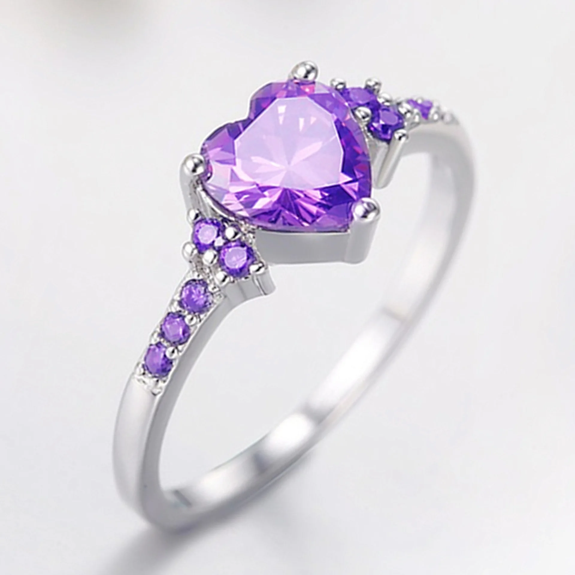 Luxury Created Amethyst Ring Fashion Women Wedding Band Jewelry Cute Heart Purple Crystl Tibetan Silver Ring Dropshipping