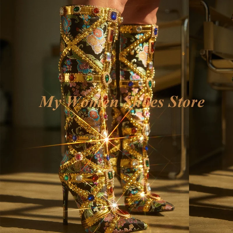 

Роскошные сапоги до колена на тонком высоком каблуке-шпильке с кристаллами на молнии ручной работы, сексуальные сапоги с острым носком и жемчугом, декор для подиума 2026