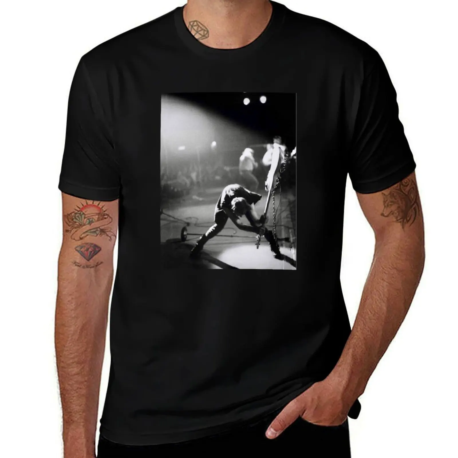 guitars upp<<the clash,great the clash,the clash,the clash, the clash,the clash,best the clash, clash clas T-Shirt
