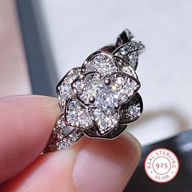 925 Silver InterTwined Three-Dimensional Rose Flower Ring White Zircon Full Diamond Ring Ladies Temperament Elegant Jewelry