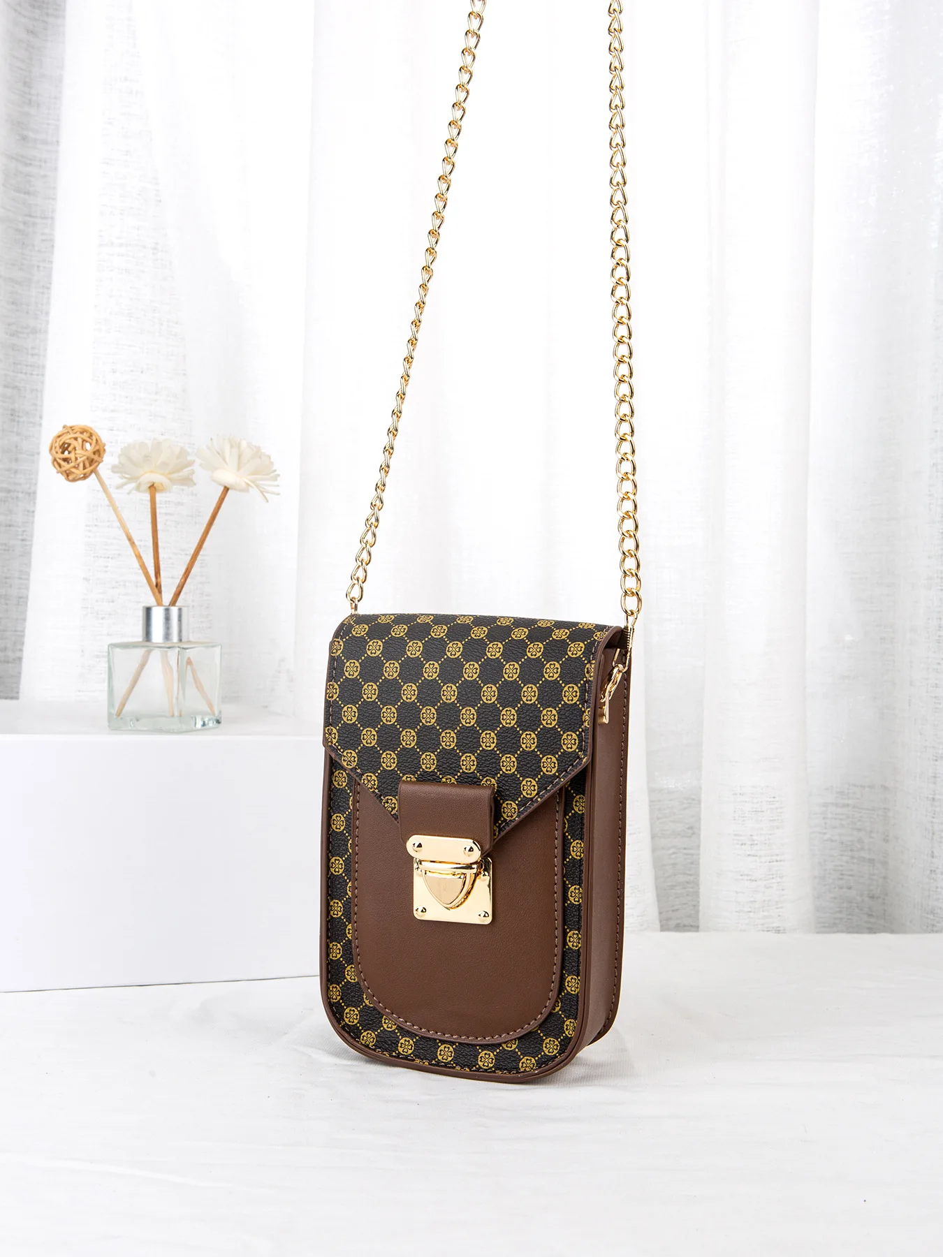 Mini Small Bag Mobile Phone Bag Zero Wallet Fashionable Chain Buckle Diagonal Cross Bag Lightweight Shoulder Bag