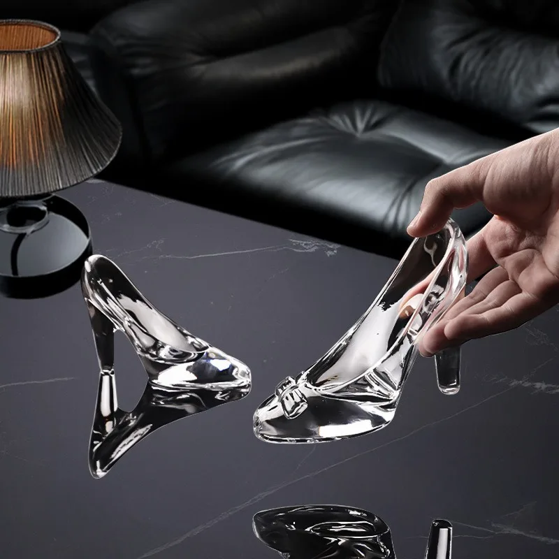 European Style Minimalist Transparent Crystal Glass Shoe Figurine Cinderella High Heel Princess Couple Gift Home Desk Decoration