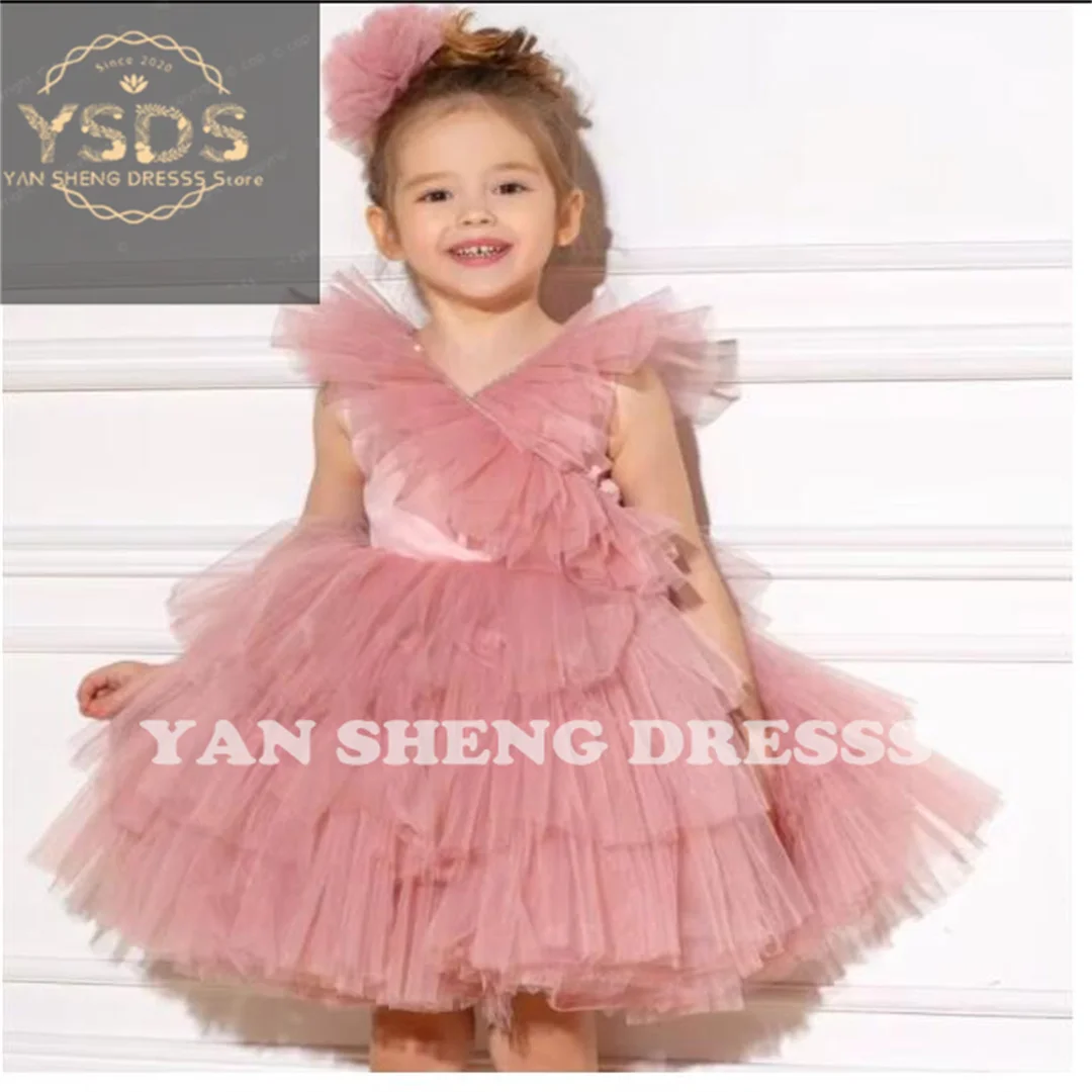 

Lovely Pink Flower Girl Drses For Wedding V Neck Tulle Layered Puffy Formal Holy Communion Wear Birthday Party Ball Gowns