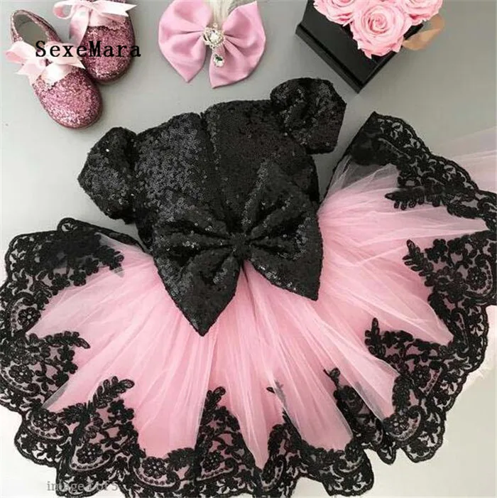 Cute Puffy Baby Girl Birthday Party Gowns Applique Lace Little Princess manica corta Flower Girl Dress