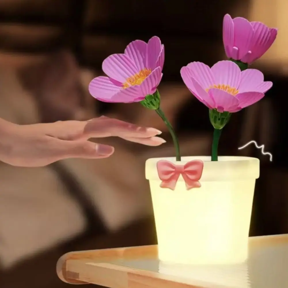 Dekoracyjna lampka nocna RGB w kształcie małego kwiatka, dotykowa, silikonowa, z nieskończonymi poziomami ściemniania, ozdoba na biurko w kształcie doniczki, zabawka.