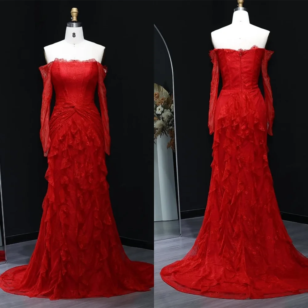 

Нежное бордовое кружевное вечернее платье по индивидуальному заказу. Изысканное платье без бретелек с открытыми плечами и длинными рукавами на молнии сзади.