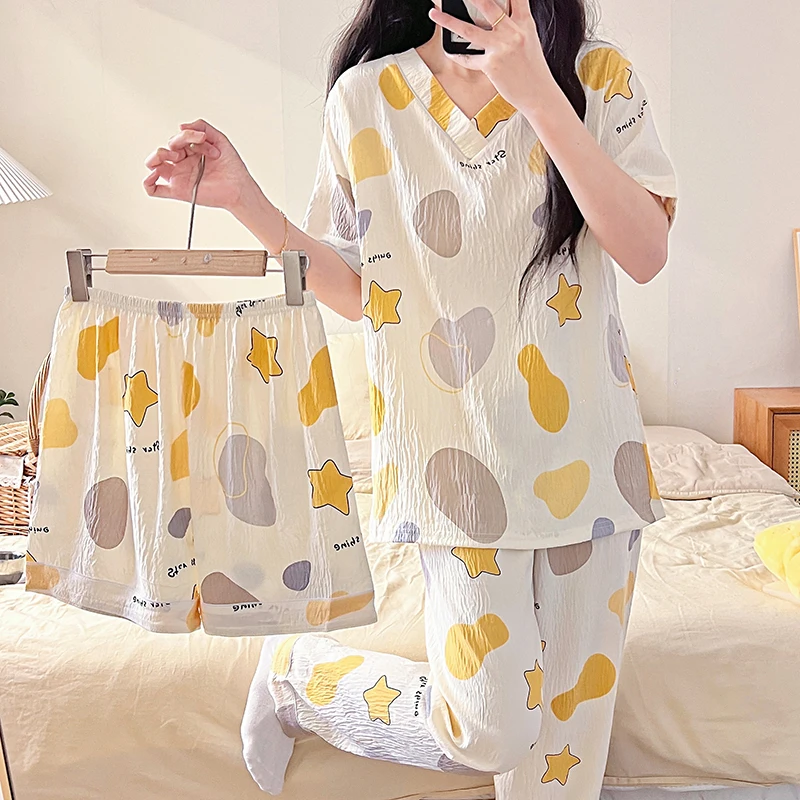 

Летний женский пижамный комплект с короткими рукавами и милым принтом, одежда для сна с v-образным вырезом, большой размер, женский хлопковый домашний костюм с облаком, комплект из трех предметов, тонкий пижамный костюм