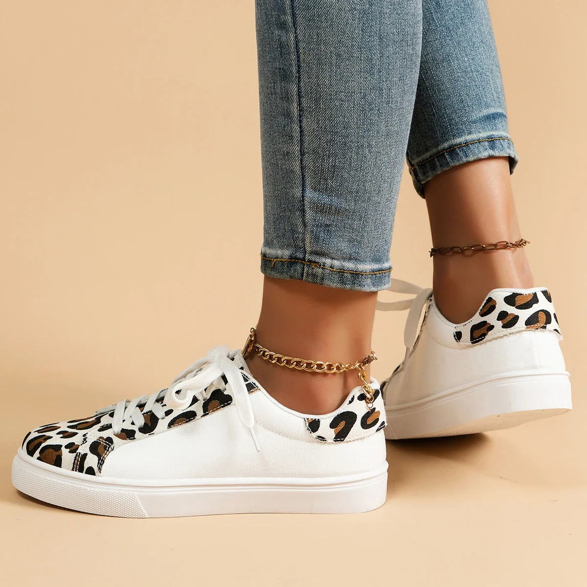 Leopard Print Sneakers Shoes for Women Free Shipping Women\'s Sandals 2024 Shows Woman Trend Spring Samba Sneaker Casual Cheap