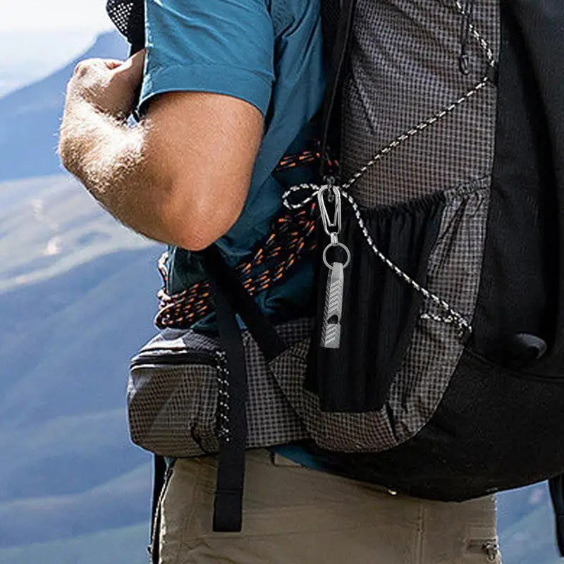 Silbato de emergencia de titanio para supervivencia al aire libre, silbato fuerte para acampar, senderismo, explorar y acampar