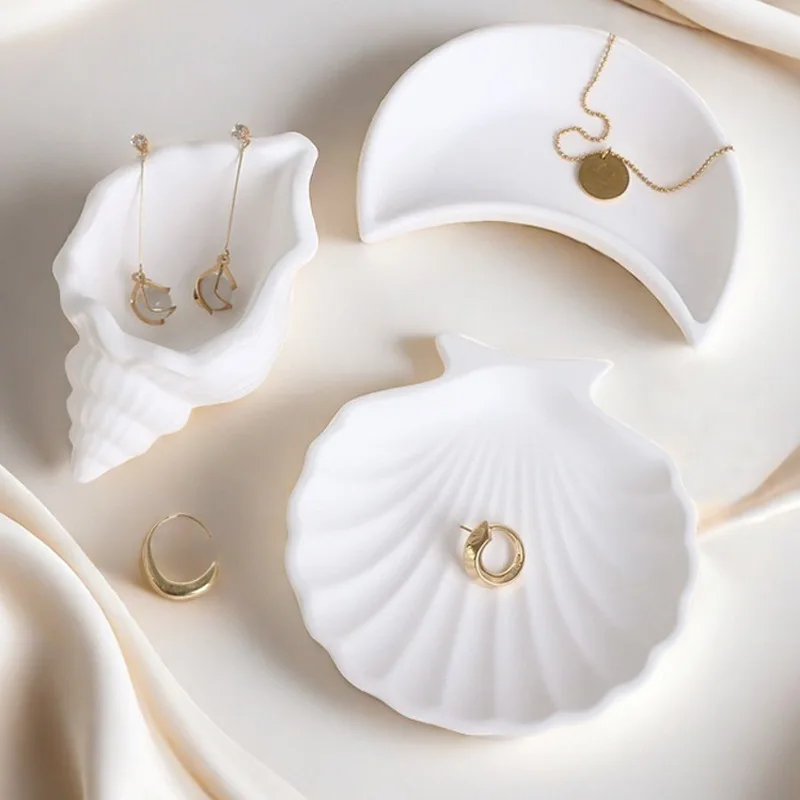 White Shell Conch Trinket Tray Ceramic Jewelry Organizer Dish Photo Prop for Earrings Necklace Home Decor