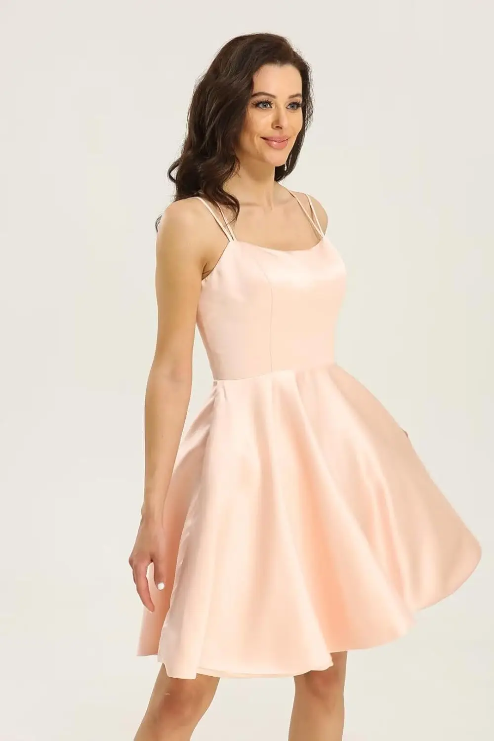 Teenager-Kleid für den Schulanfang, knielang, dünner Schultergurt und Tasche, rückenfreies Ballkleid aus Satin, formelles Abendkleid, kurz
