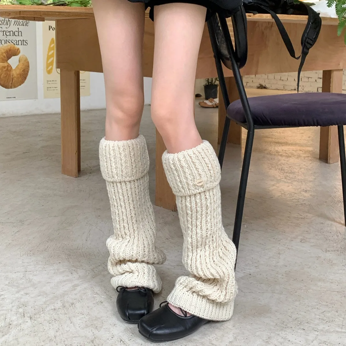 女性用、リブ編みの折り返しカフ付き、ゆったりとしたブーツカフ、ミニボタン付き、無地、y2k、バレエコア、ロリータ、冬用、暖かいカーフソックス。