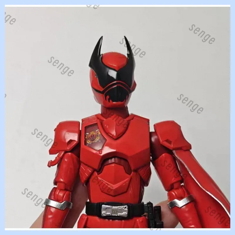 

Оригинальная подвижная фигурка Bandai SHF King of the Sentai Kuwagata Ohger Machine Kai Sentai Zenkaizer к 45-летию серии, в наличии