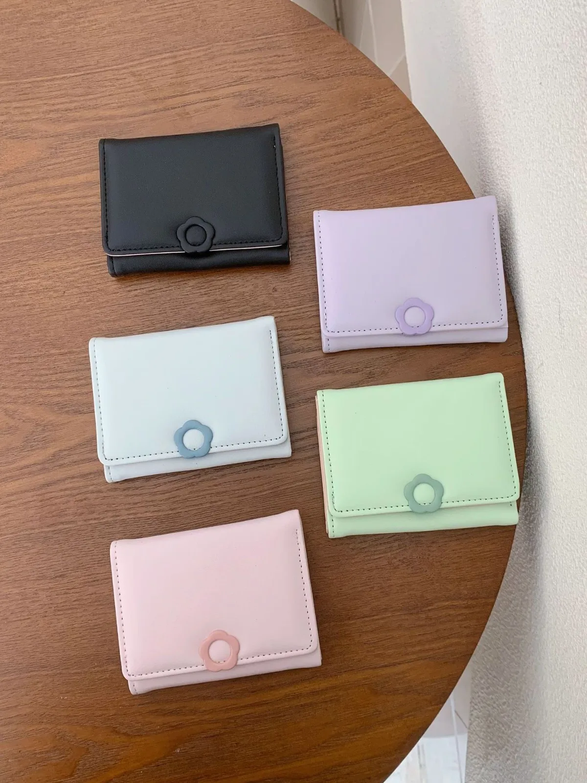 

Новый женский кошелек, женский короткий студенческий кошелек с несколькими картами, милый свежий держатель для карт, большая вместительная сумка для карт, кошелек для монет, кошелек для девочек C300