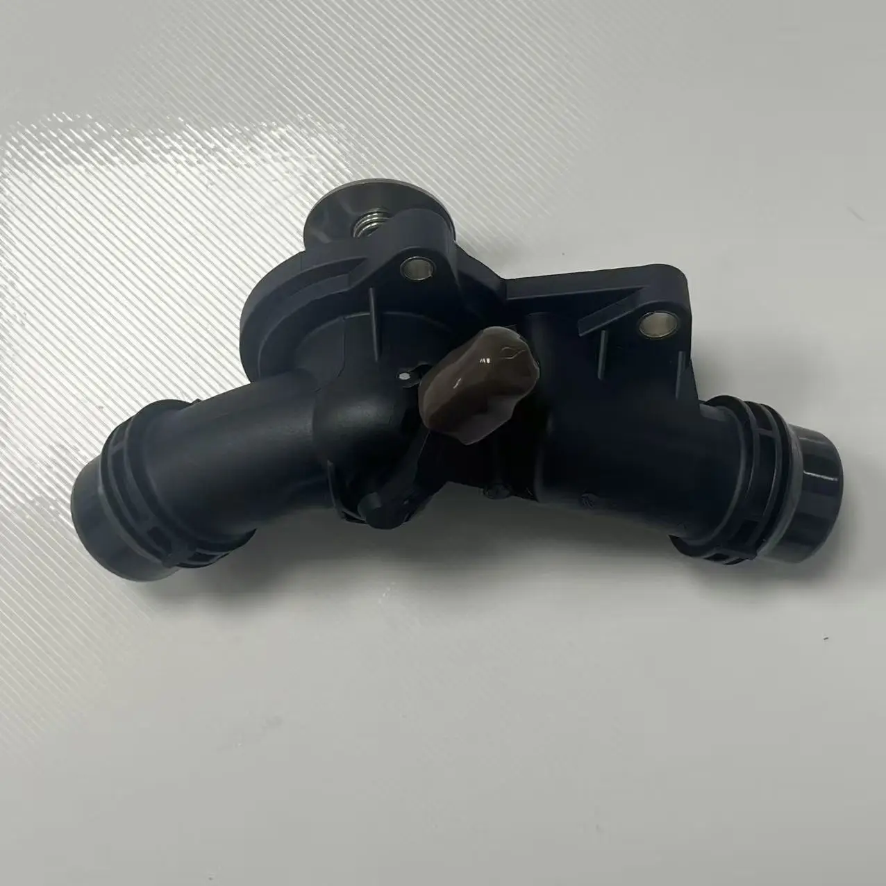 

11531437040 Engine Cooling Thermostat Housing Coolant Water Pump For BMW 323 i 325 xi 330 Ci 523 i 3.0i 11531436823