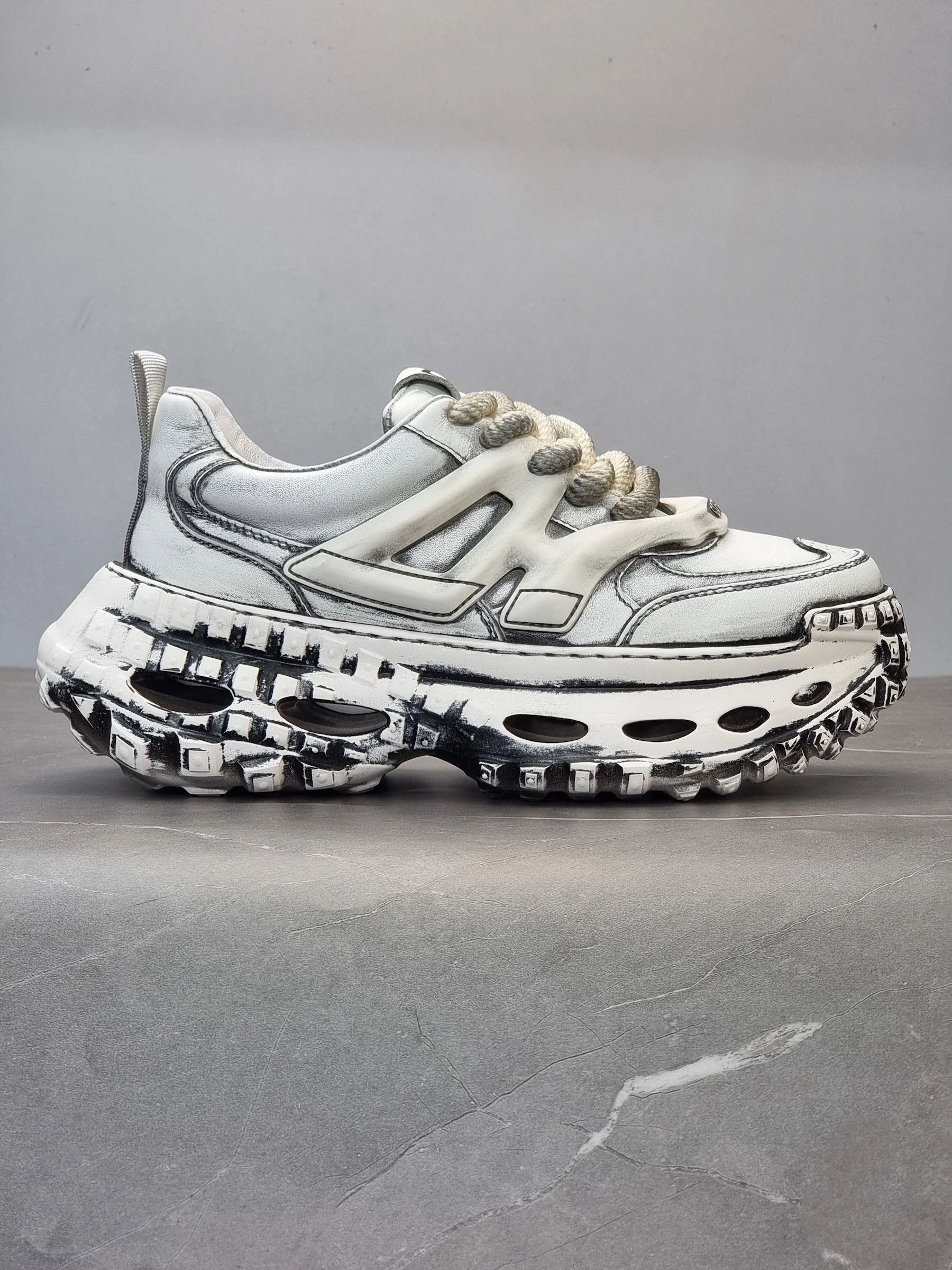 

Casual Spor Leather Dad oes Thi Bot Heightening Worn Color Low Top Laced Men's Faion Trendy oes Comfortable Leis...