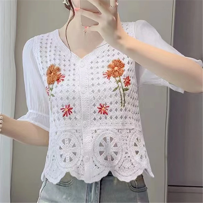 REALEFT Summer Lace Crochet Embroidery Women\'s Short Shirts 2024 New Hollow Out Beach Bohemian Flare Sleeve V-Neck Tops Female