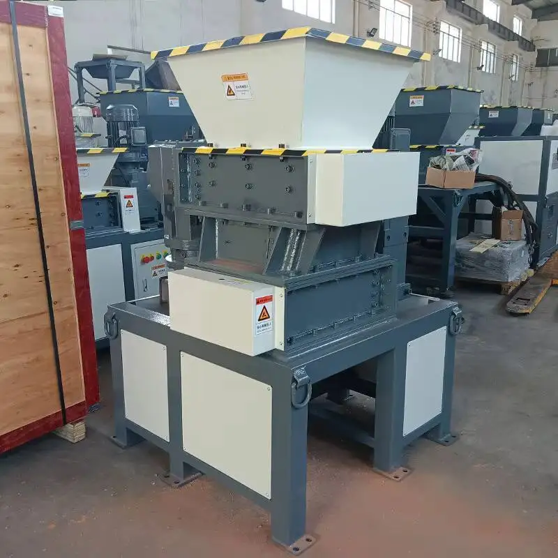 Four Shaft Plastic Metal Wood Can edder Small Particle Domestic Garbage Crusher Box edder