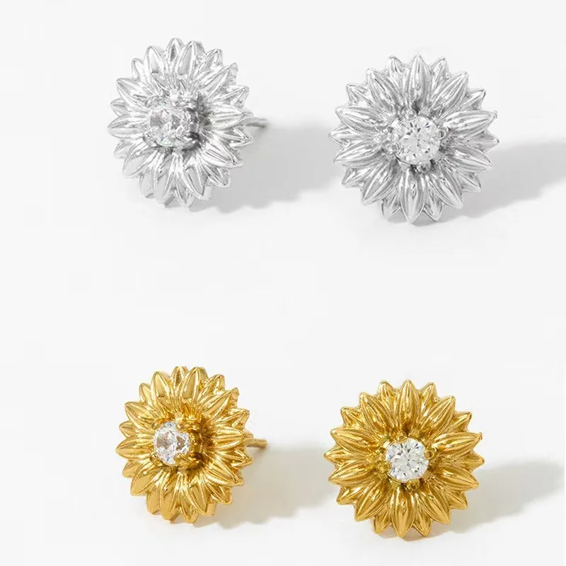 

2pcs Dainty Flower Stud Earrings For Women titanium Steel Waterproof Boho Sun Jewelry Cute Stylish Piercing jewelry