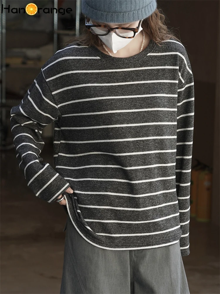 

HanOrange 2025, зимняя вязаная футболка в ленивом стиле в полоску с круглым вырезом, женские широкие свободные футболки белого/темно-синего цвета