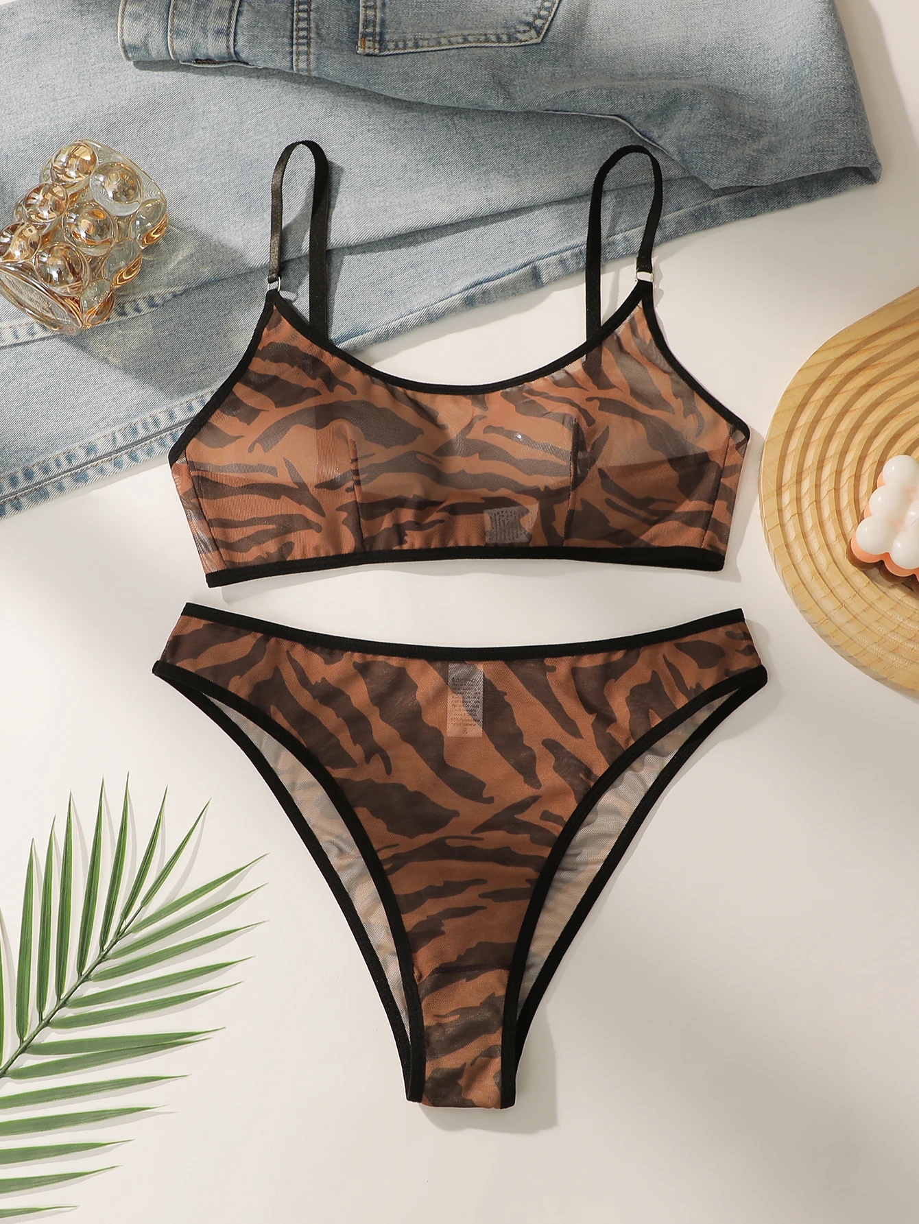 Hot selling women's sexy mesh leopard print underwear set without steel ring push up bra comfortable transparent bra set YS2729