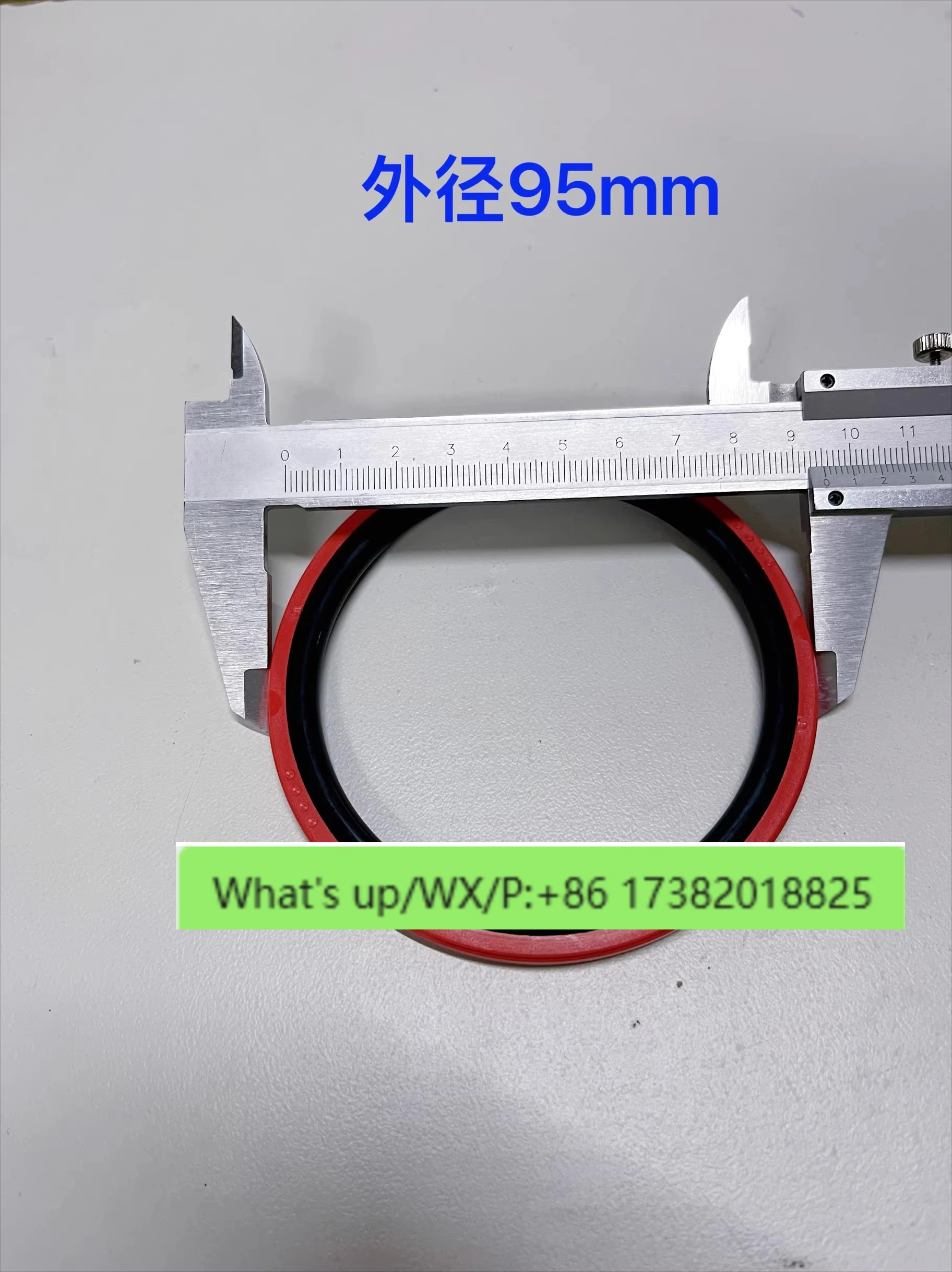 

Injection molding machine accessories are originally equipped with elastic red Gray ring two-way piston oil seal injection glue
