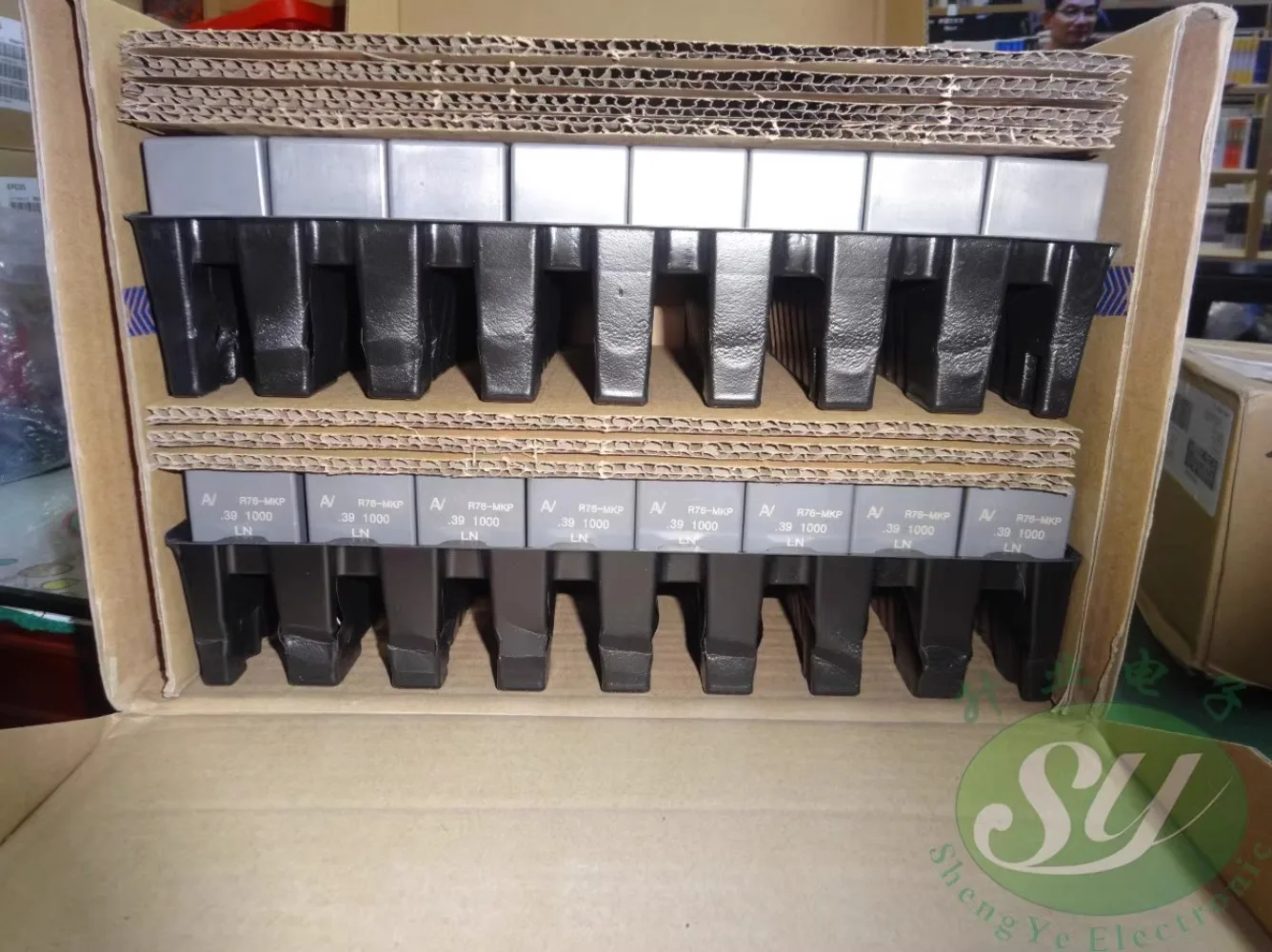 AV R76 0.39Uf/1000V 390nf U39 394 MKP Kapasitor Film 28Mm Baru