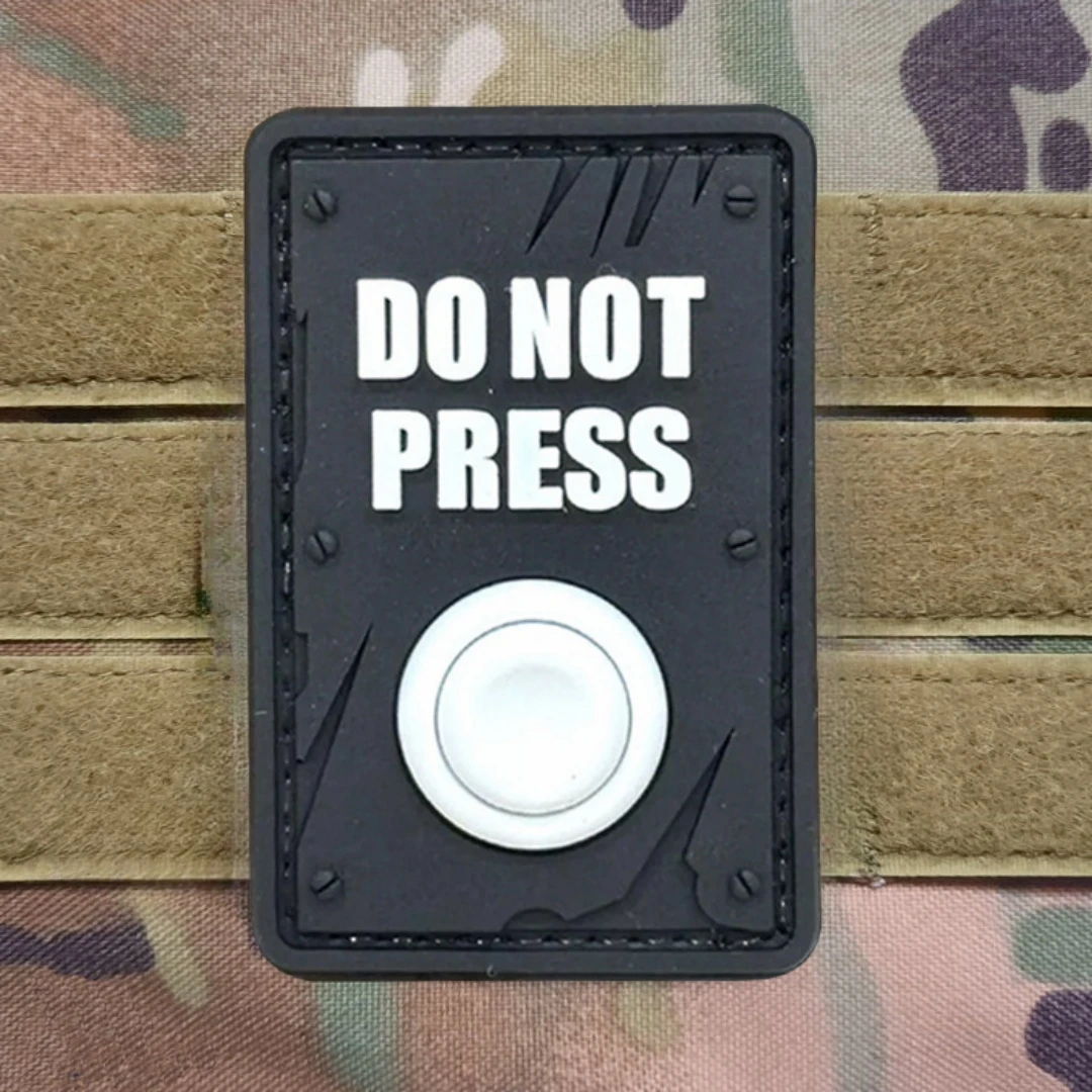 لا ضغط شارة المعنويات المضيئة التكتيكية التصحيح العسكري ثلاثية الأبعاد بقع PVC هوك وحلقة شارة الملابس على ظهره ملصق