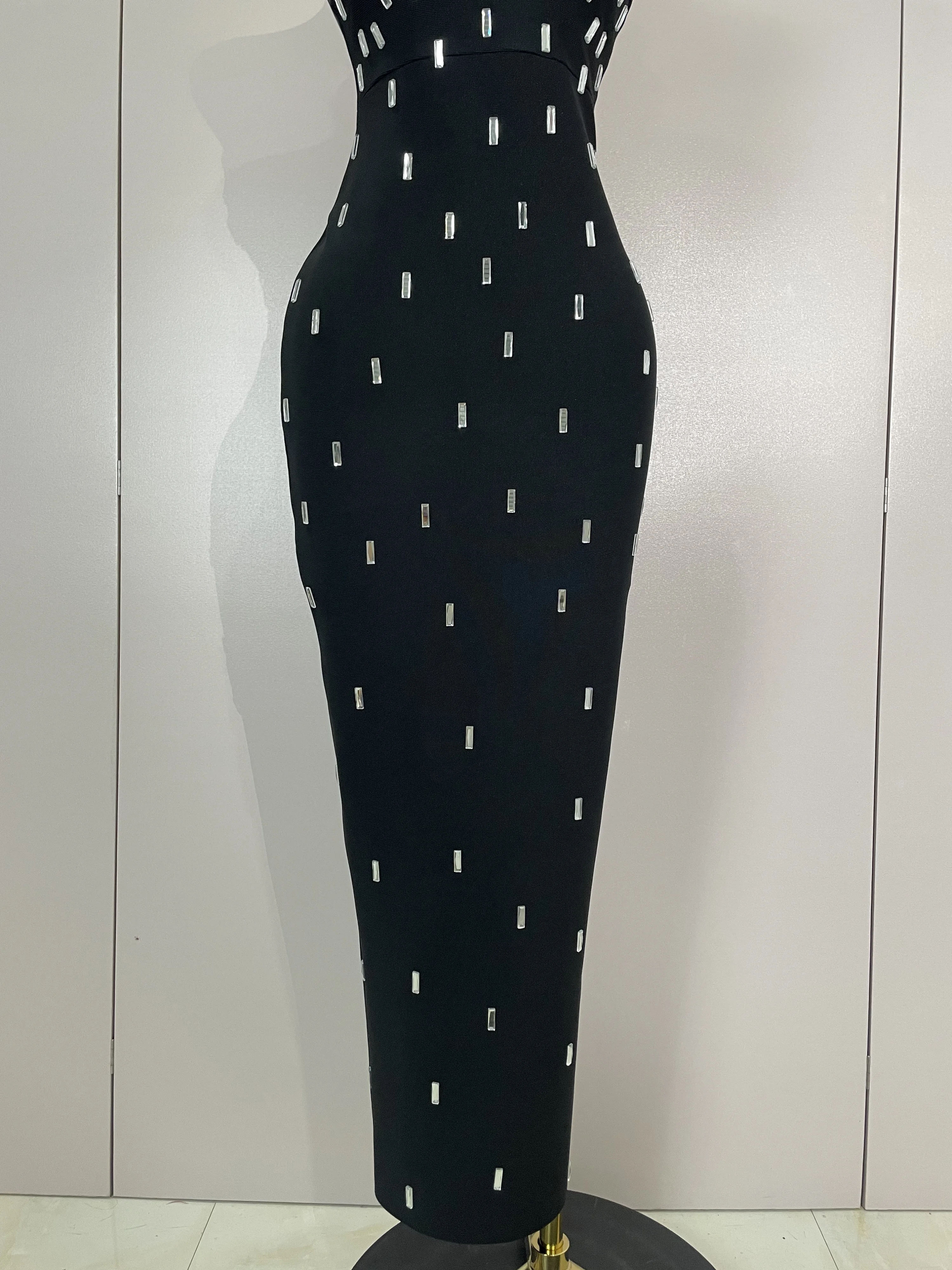 หรูหราR Hinestoneเซ็กซี่ที่ไม่มีสายหนังB Odyconผ้าพันแผลชุดผู้หญิงดาราหรูหราชุดราตรีพรหมวันเกิดชุดแต่งงานบุคคลทั่วไป