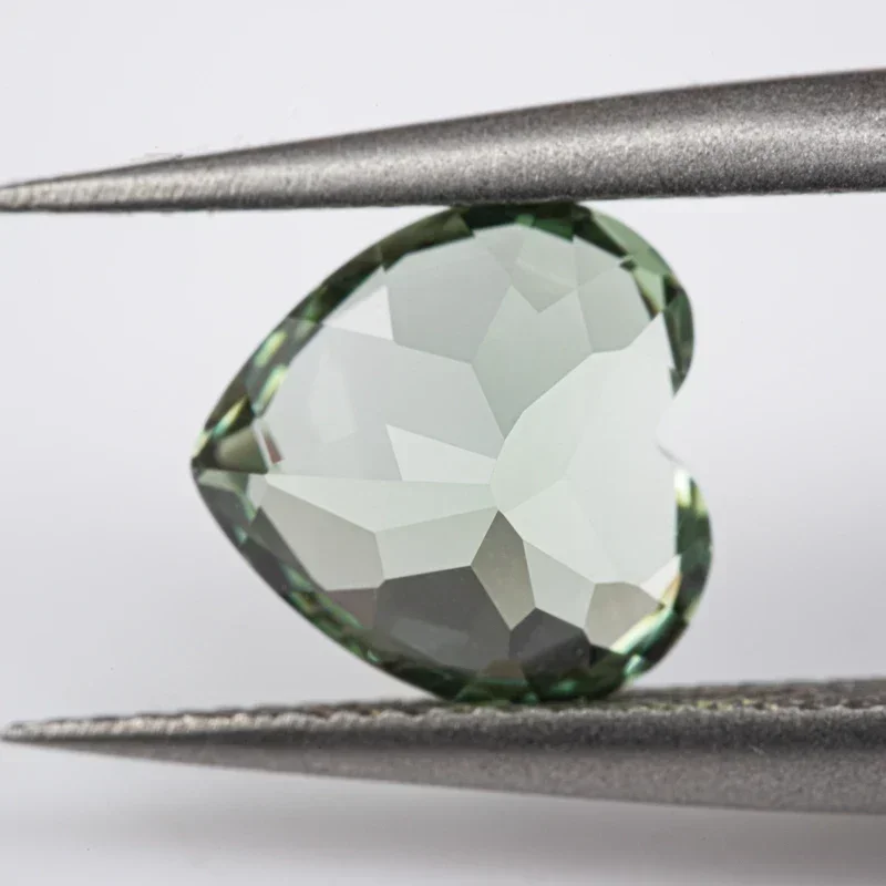 L-Lab نمت الياقوت شكل قلب اللون الأخضر VVS1 حجر للسحر Diy بها بنفسك المتقدمة صنع المجوهرات قلادة شهادة اختيار