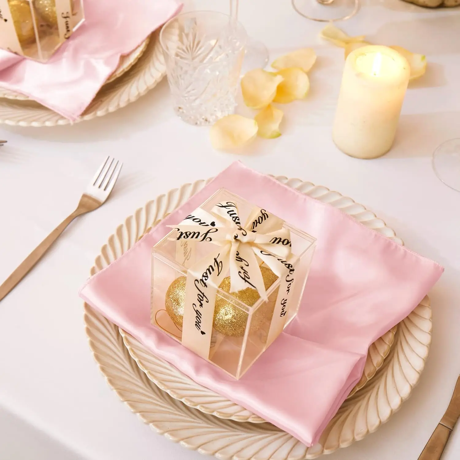 Thumbnail 2 - #28 Trending Dining Table Cloths Right Now