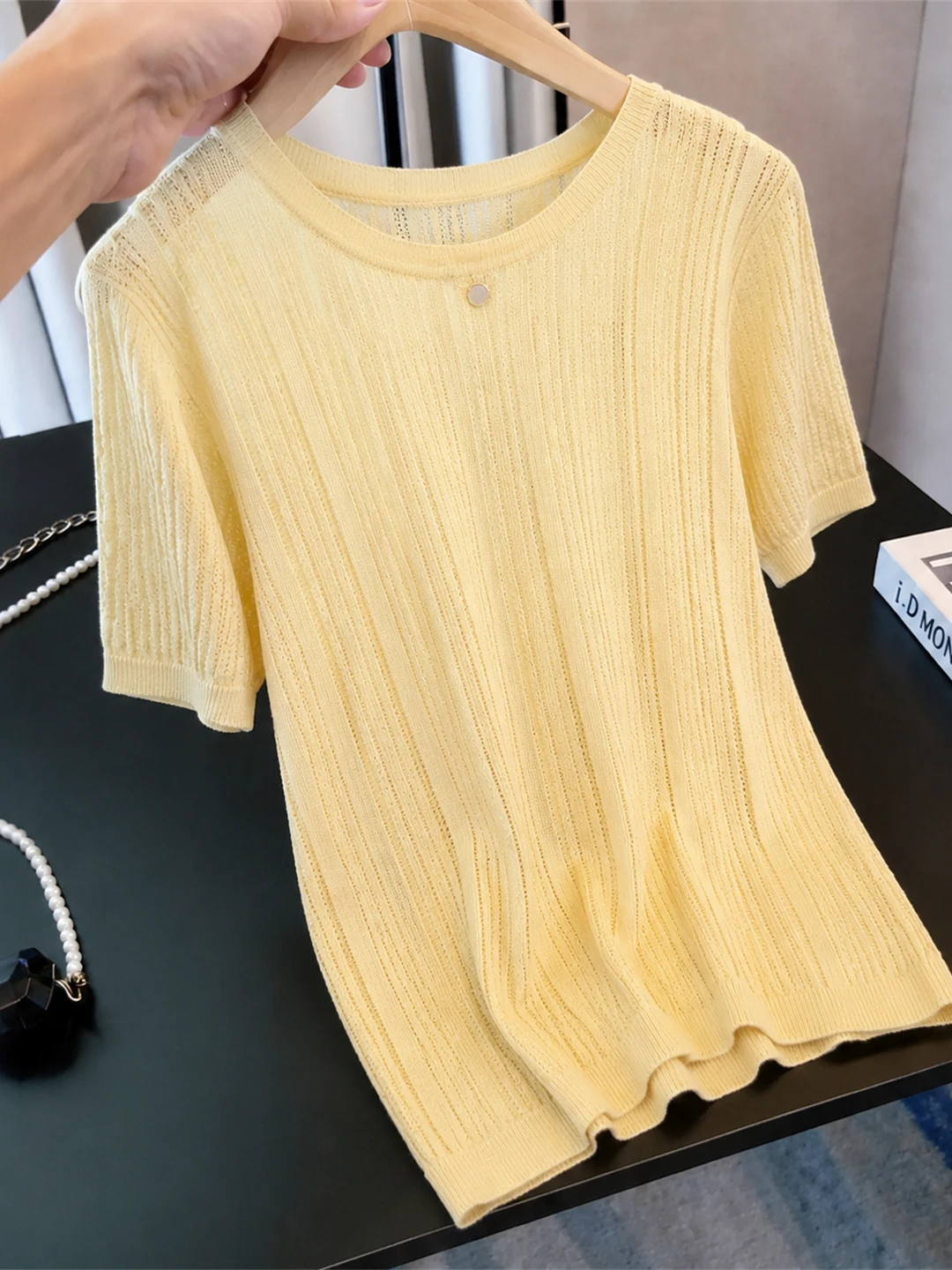 

Trendy Loose Knitted Shirt round Neck Fashionable Ageless Summer 2026 Korean Style Straight Cut Silk Women's Top