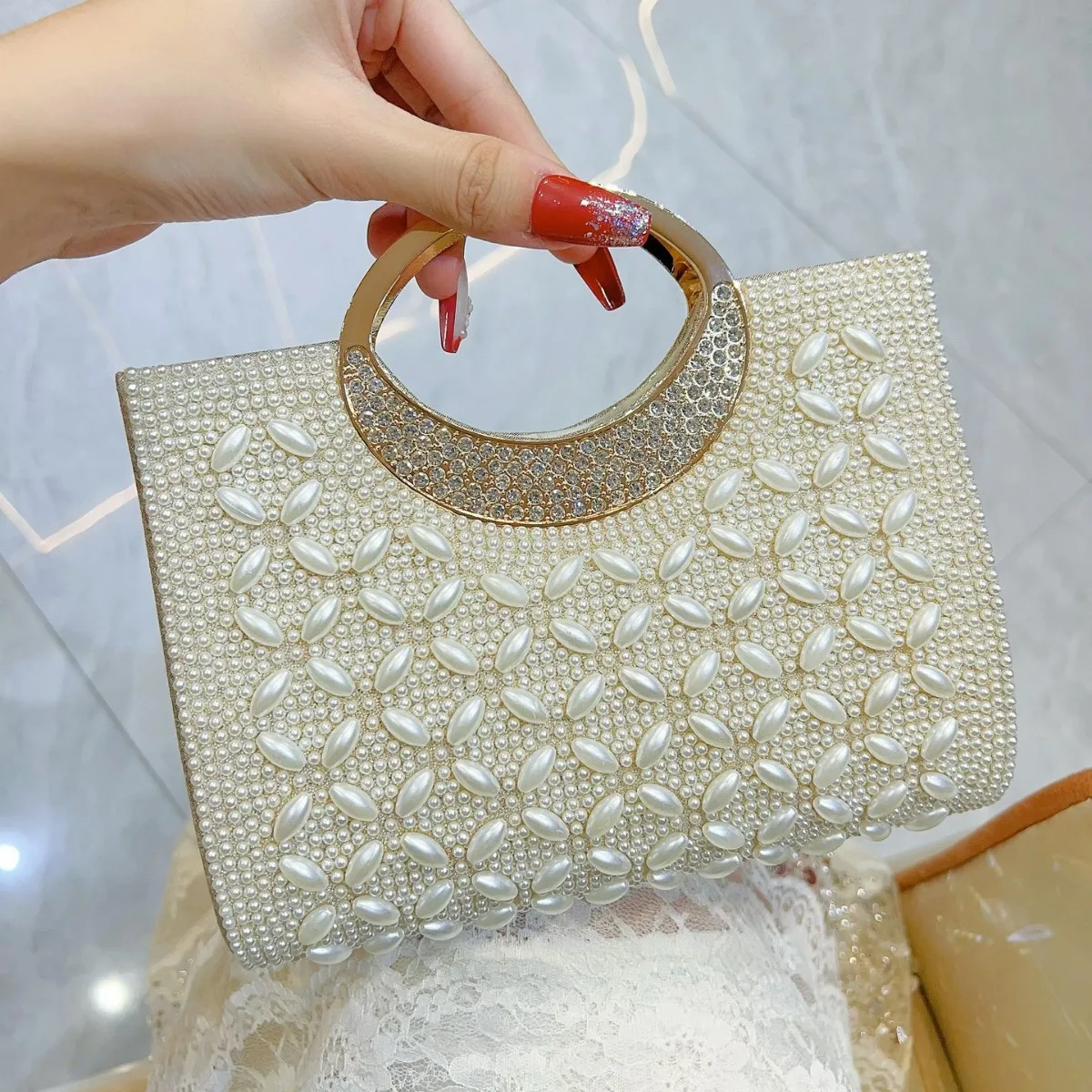 2025New Glamorous Fashion Design Pearl Inlay Wedding Handbag Lady Shiny Chain Shoulder Bag Crossbody Bag Evening Bag Party Purse