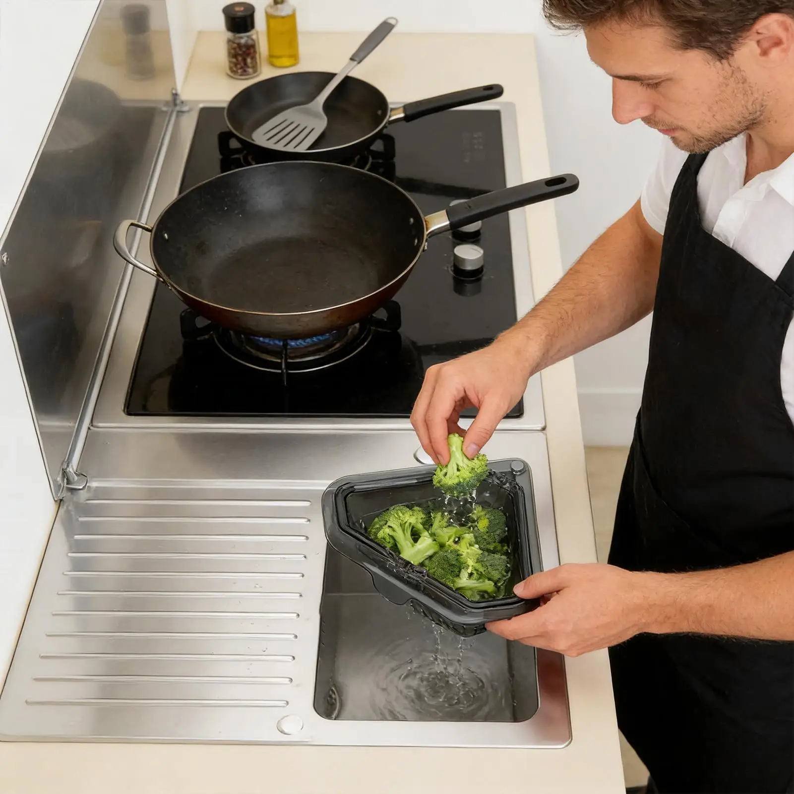 Food Catcher Basket Magnetic Triangular Drain Basket Sink Kitchen Sink Corner Hanging Drain Press to open the bottom Filter