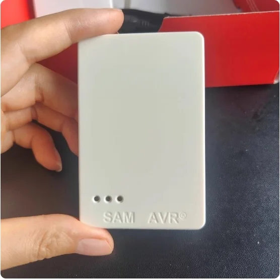 متوفر في المخزون مجموعة مكونة من ثلاث قطع ATATMEL-ICE-BAI مصحح أخطاء الأجهزة/مبرمج