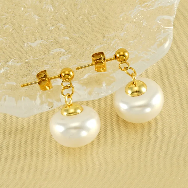 

Fashion Stainless Steel Simple Pearl Stud Earrings Autumn and Winter Temperament Versatile Titanium Steel Earrings Spot Women's
